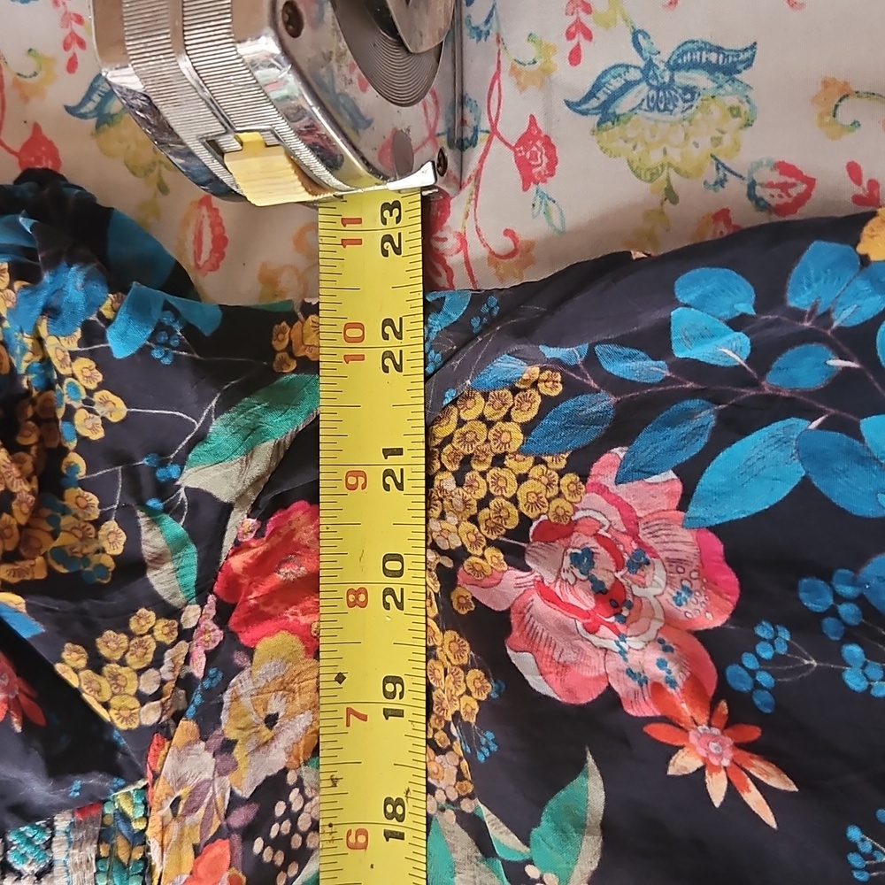 Johnny Was Multicolor Floral Embroidered Top - Picture 6 of 7